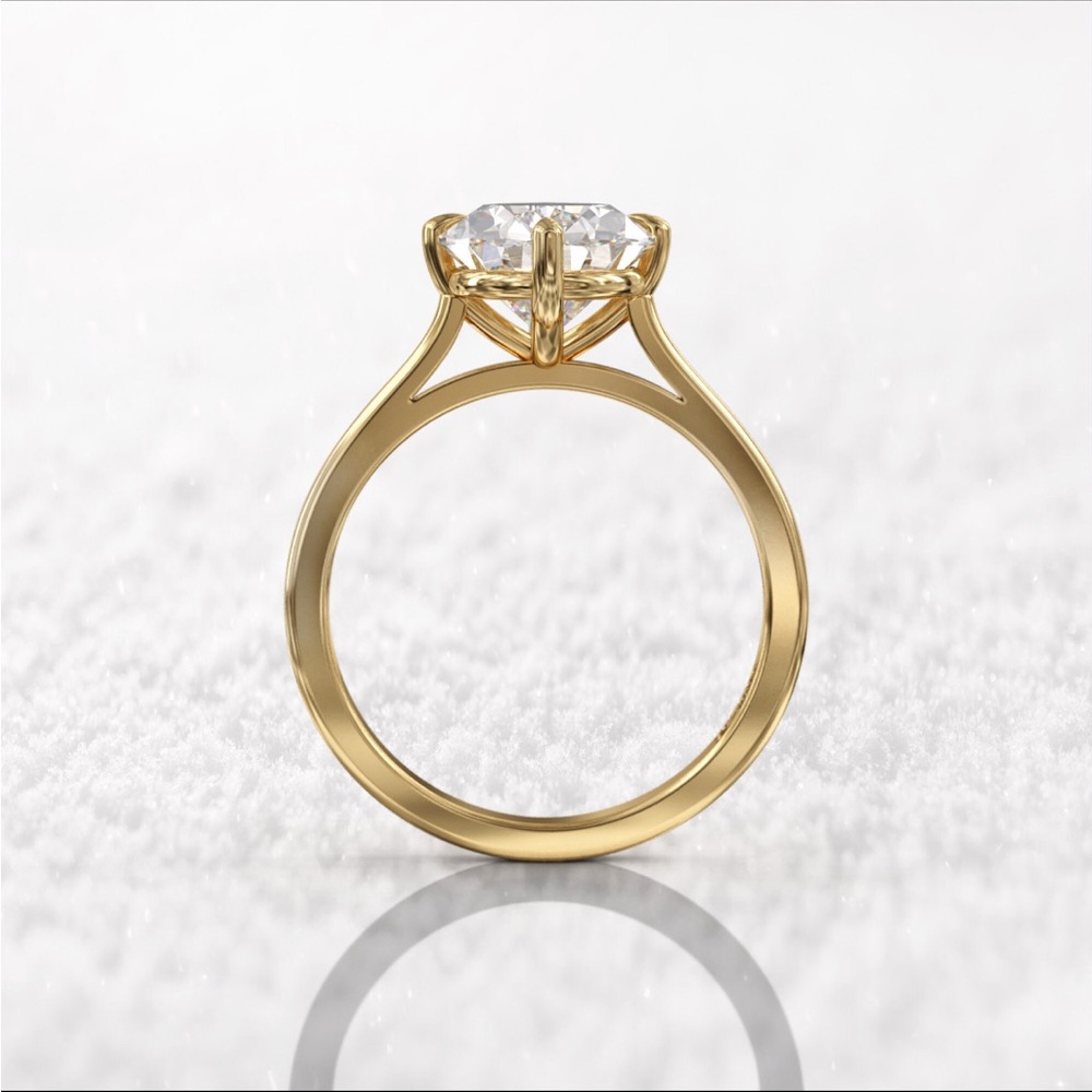 ENGAGEMENT RING - Picture 4 of 7
